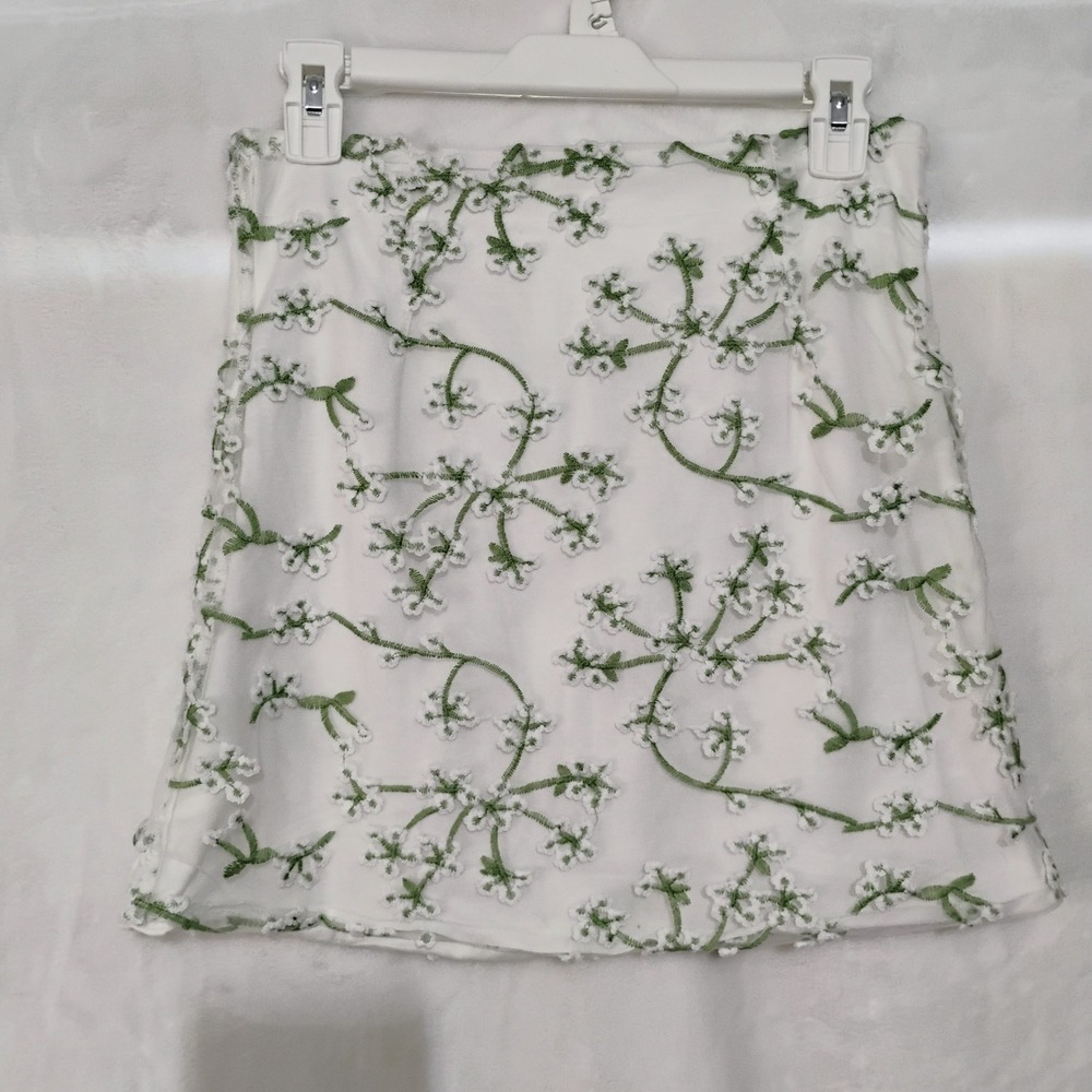 Romwe Floral Embroidered Mesh Mini Skirt White Green Size S US 4 A Line Fairy W
